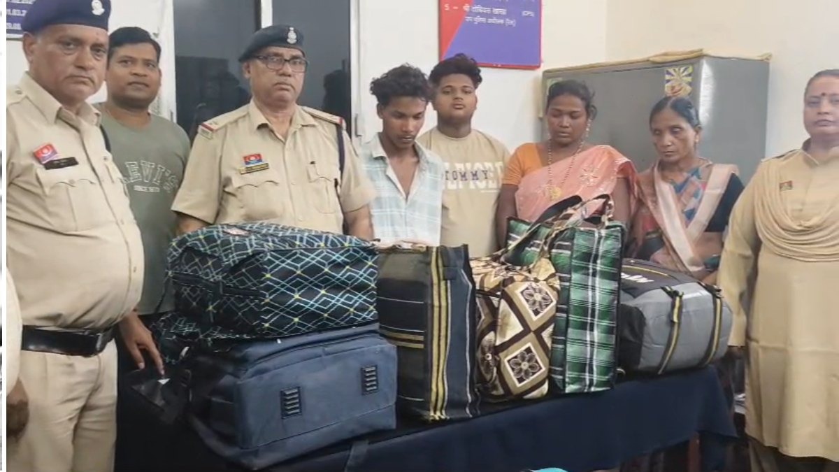 बिलासपुर स्टेशन पर 27 लाख का गांजा पकड़ा! 55 किलो नशे के साथ 2 महिलाएं समेत 4 तस्कर गिरफ्तार