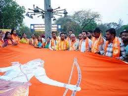 भिलाई सेक्टर-9 चौक पर विशाल भगवा ध्वज की स्थापना