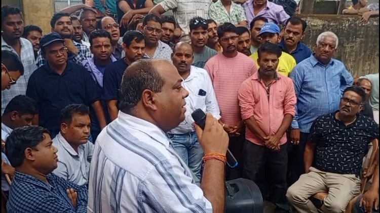 कोरबा :  एसईसीएल की बैठक का बहिष्कार, 17 सूत्रीय मांगों पर अड़े ग्रामीण