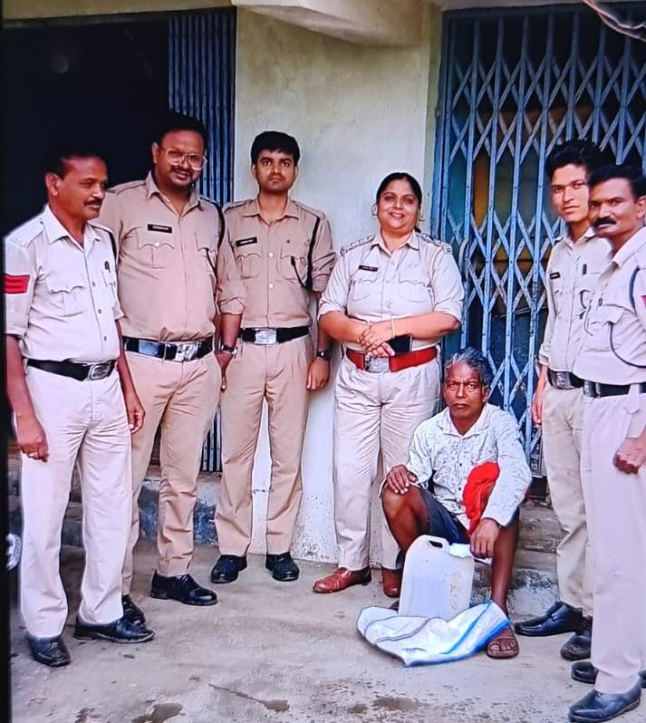 कोरिया आबकारी विभाग की अवैध शराब पर लगातार कार्यवाही,14 दिन के रिमांड पर एक आरोपी जेल दाखिल