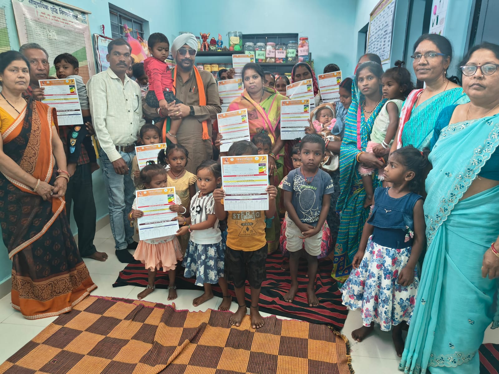 नगर पंचायत नगरी के आंगनबाड़ी केंद्र में मनाया गया वजन त्यौहार