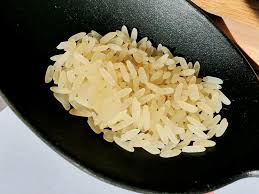 फोर्टिफाइड चावल: पोषण का समाधान या सेहत के लिए खतरा?