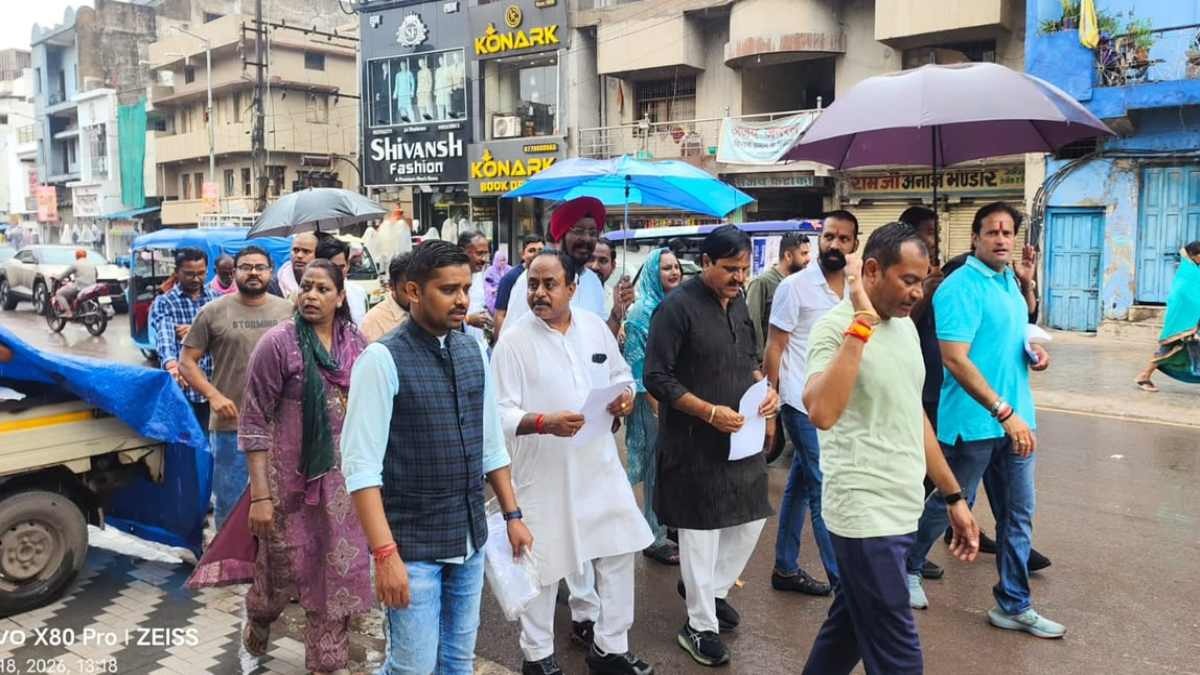 स्मार्ट मीटर पर कांग्रेस का बड़ा हमला! बढ़े बिजली बिलों के खिलाफ रायपुर में घर-घर शुरू हुआ अभियान