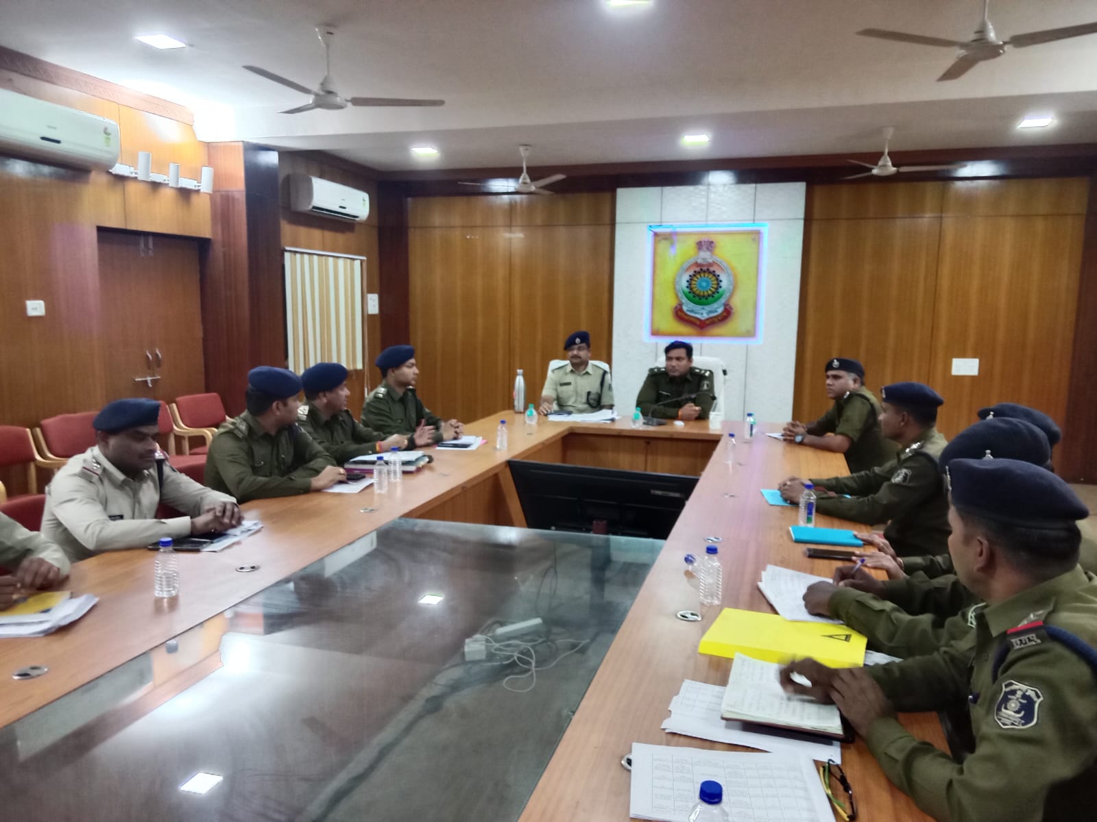 बढ़ते सड़क दुर्घटनाओं की रोकथाम हेतु सड़क सुरक्षा विषय पर चर्चा,,संबधितों को दिए आवश्यक दिशा निर्देश