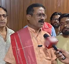 चाहे सरकार मुझे फांसी में चढ़ा दें या गर्दन काट दें लेकिन मैं माफ़ी नहीं मागूंगा : अमित बघेल