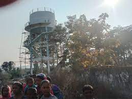 बिलासपुर : 40 फीट ऊंचे पानी टंकी में काम कर रहे दो मजदूरों का पैर फिसला, एक नाबालिग की मौत, एक की हालत गंभीर…