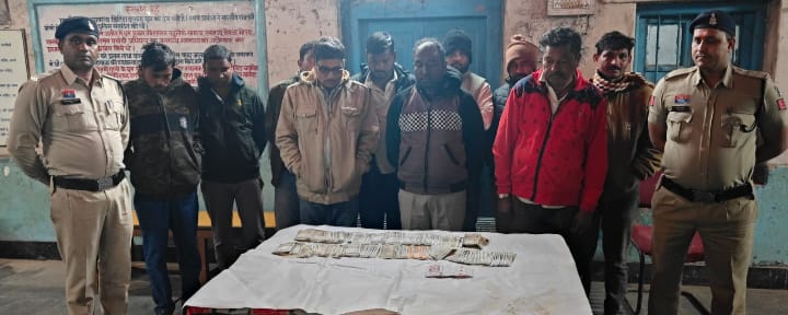 भानसोज में पूर्व जनपद सदस्य सहित 10 जुआरी 171290 रुपये के साथ जुआ खेलते रंगे हाथ धर दबोचे गये