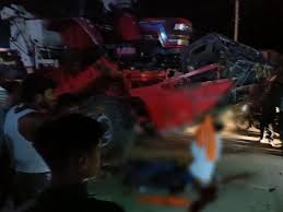 CG Accident:तेज रफ्तार हार्वेस्टर से बाइक की आमने-सामने टक्कर,तीन युवकों की मौके पर ही मौत 