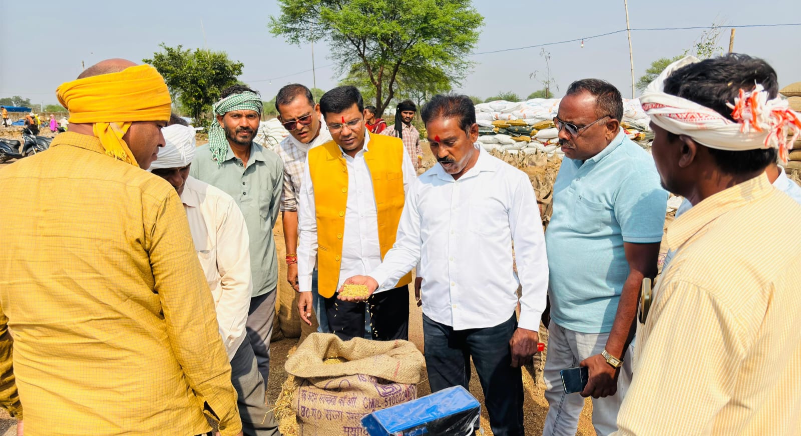 कन्हारपुरी सोसाइटी में शिव वर्मा ने किया औचक निरीक्षण