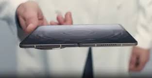 क्रीज-फ्री डिस्प्ले वाला पहला फोल्डेबल फोन लॉन्च, 6000mAh बैटरी के साथ