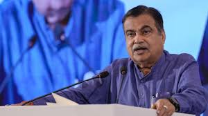 नितिन गडकरी का बड़ा ऐलान, केवल 8 घंटे गाड़ी चलाएंगे ड्राइवर, जल्द आएंगे नियम