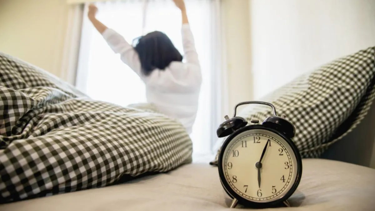 सुबह उठने का सही समय क्या है? आयुर्वेद और साइंस दोनों ने बताया बेस्ट टाइम