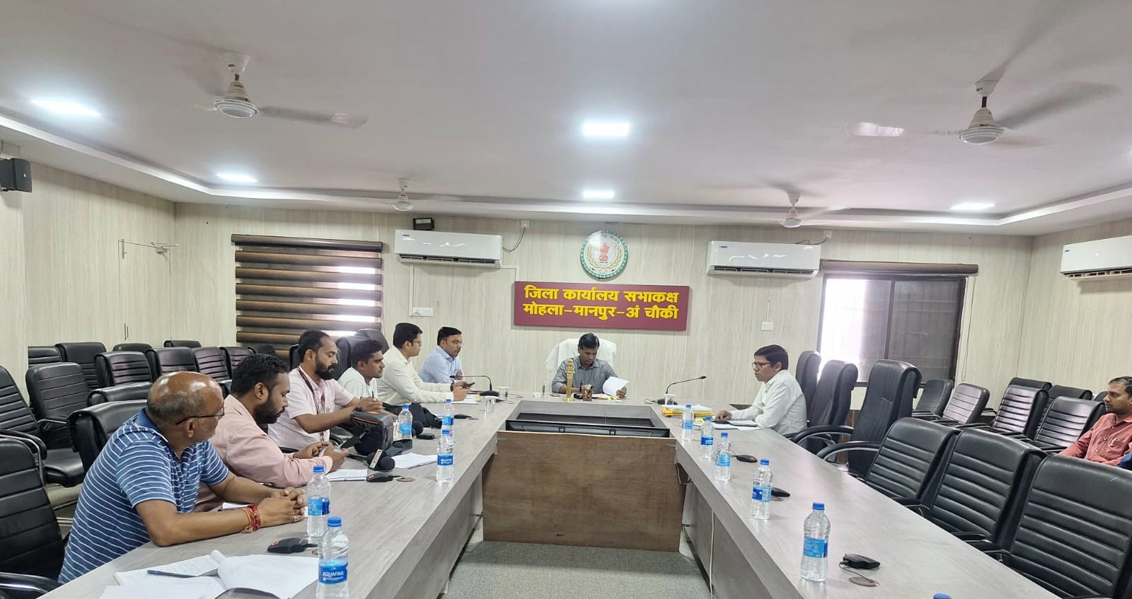 कलेक्टर ने प्रेस वार्ता में नगर पालिका निर्वाचन एवं पंचायत निर्वाचन के संबंध में दी जानकारी
