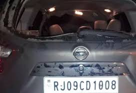 हाइवा से तेज रफ़्तार कार जा टकराई,हादसे में 3 लोगों की मौके पर मौत