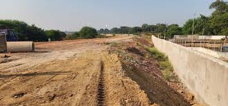  सरकारी फंड का सीधा दुरूपयोग का मामला:नदी किनारे सुनसान इलाके में बना दी 80 करोड़ की सड़क!
