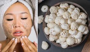 Skin Care Tips:महंगे ब्यूटी प्रोडक्ट्स को कहें बाय -बाय ग्लोइंग स्किन के लिए मखाने से बनाएं फेस स्क्रब