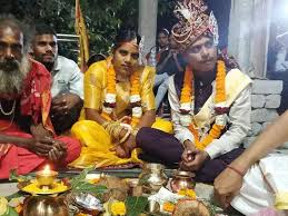 कांग्रेस नेता की नवविवाहिता बहू फंदे पर मिली,बेटे को पुलिस ने लिया हिरासत में