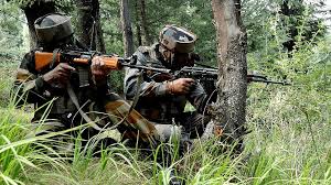 शोपियां में मुठभेड़, सुरक्षाबलों ने 1 कमांडर लेवल के आतंकी को ढेर किया, 2 और घेरे गए