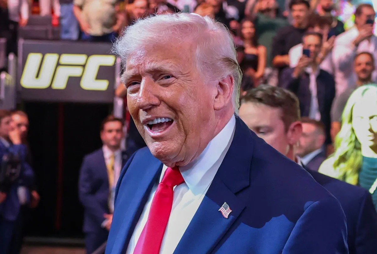 ईरान युद्ध पर बयान से विवाद: ट्रंप ने पोप लियो पर साधा निशाना