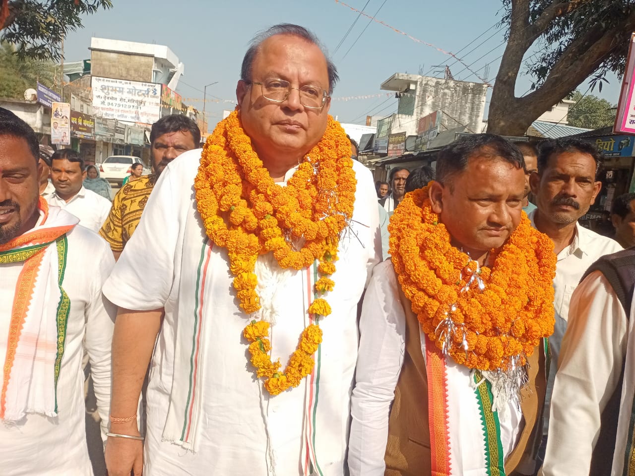 अमितेश शुक्ल की अगुवानी में नव नियुक्त कांग्रेस जिला अध्यक्ष सुखचंद बेसरा का राजिम विधान सभा भर में हुआ जोरदार स्वागत