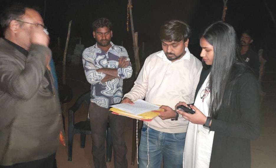 कलेक्टर के निर्देशन में अवैध धान भंडारण पर सख्त कार्रवाई,मुलमुला में फुटकर व्यापारी का गोडाउन सील