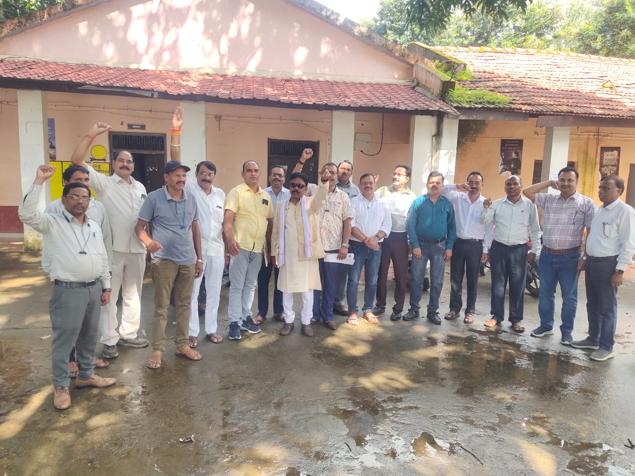 कर्मचारी अधिकारी फेडरेशन के 33 जिला के 120 संगठनों ने हुए एक जुट 22 अगस्त को भरेंगें हुँकार...... 