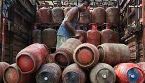 214 जगहों पर रेड, 1013 सिलेंडर जब्त—प्रशासन का सख्त कदम