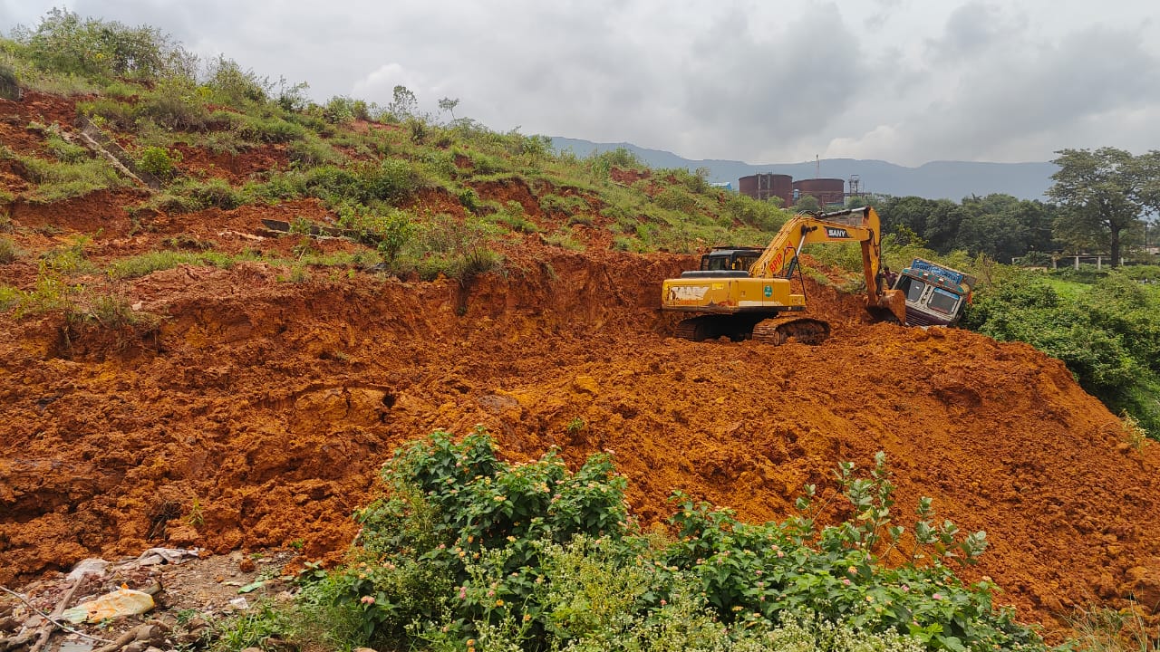 बचेली में एनएमडीसी टेलिंग डैम की दीवार ढही, बड़ा हादसा टला