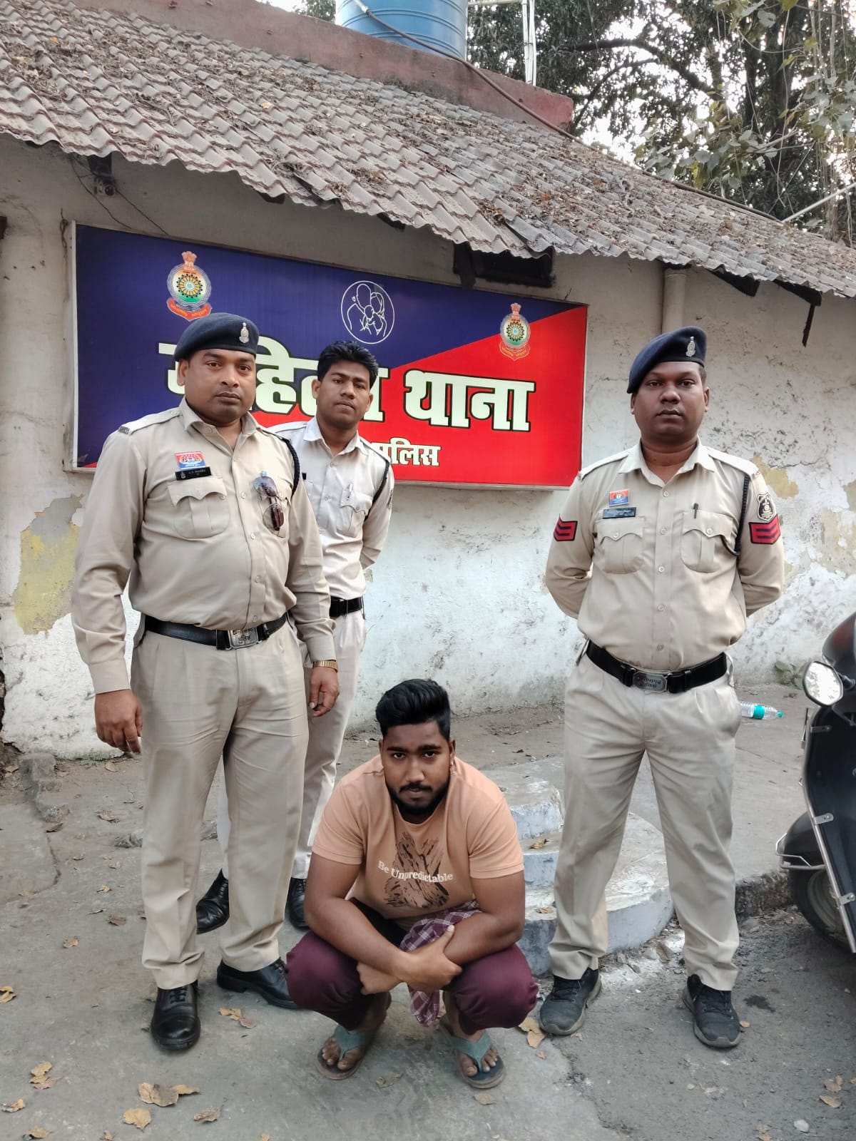 चांदमारी रोड पर कार सवार युवतियों से फिल्मी स्टाइल में छेड़खानी, महिला थाना की त्वरित कार्रवाई