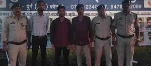 दुर्ग में युवतियों से नौकरी दिलाने के नाम पर ठगी, तीन आरोपी गिरफ्तार 