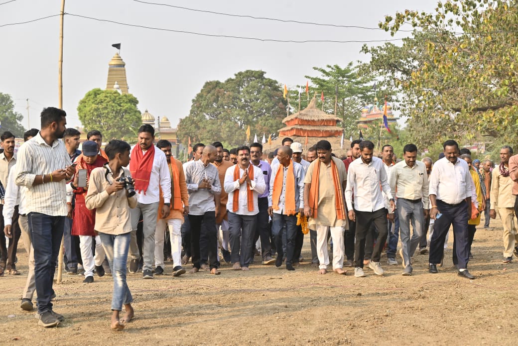 सतचंडी महायज्ञ में शामिल हुए उपमुख्यमंत्री विजय शर्मा, प्रदेश की समृद्धि एवं खुशहाली की कामना
