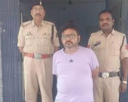  ठेकेदार को लाखों रुपये का चूना लगाने वाले फरार पेटी कॉन्ट्रैक्टर को पुलिस ने किया गिरफ्तार