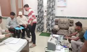 एसीबी की बड़ी कार्रवाई: रिश्वत लेते रंगे हाथ पकड़ाया बिजली विभाग का अधिकारी 