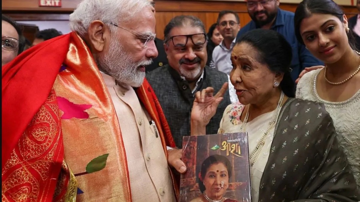 आशा भोसले के निधन से देश शोक में, पीएम मोदी समेत दिग्गज नेताओं ने दी श्रद्धांजलि