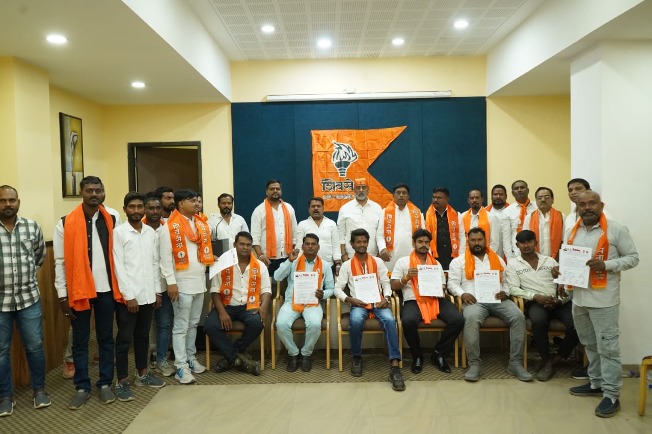 मनहरण साहू बने शिवसेना (उद्धव बाला साहेब ठाकरे) छत्तीसगढ़ के प्रदेश सचिव, गंगोत्री साहू को मिली जिला प्रभारी की जिम्मेदारी