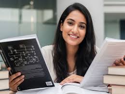 बीई और बीटेक में क्या है अंतर?  इंजीनियरिंग में दाखिला लेने से पहले जान लें ये जरूरी बात