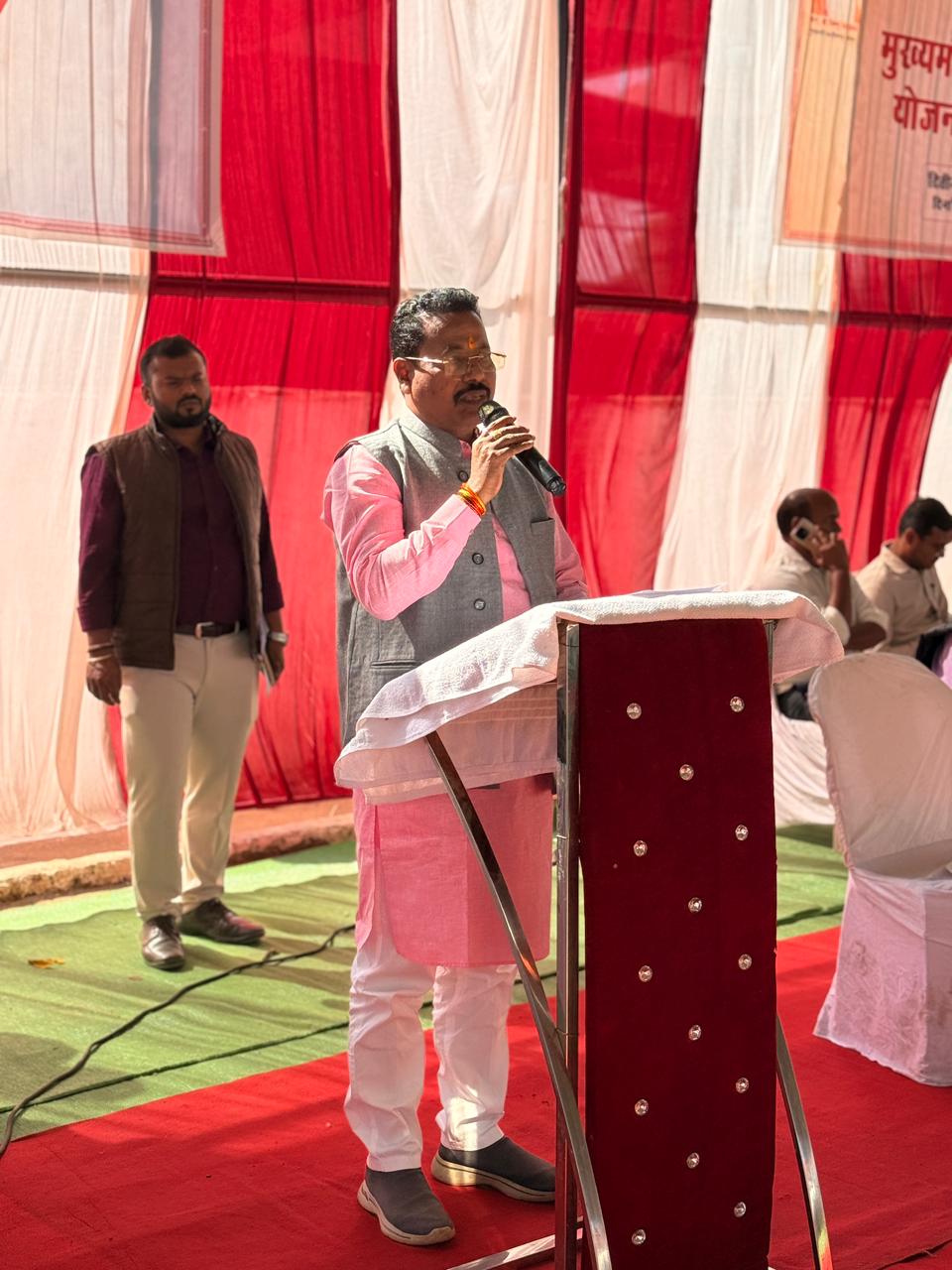 मुख्यमंत्री ग्रामीण बस सेवा का हुआ शुभारंभ, अंदरूनी क्षेत्र सीधे जिला मुख्यालय दंतेवाड़ा से जुड़ेंगे