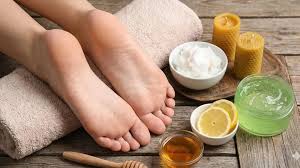 कैसे पाएं फटी एड़ियों से छुटकारा? यहां जानें घरेलु उपाय 