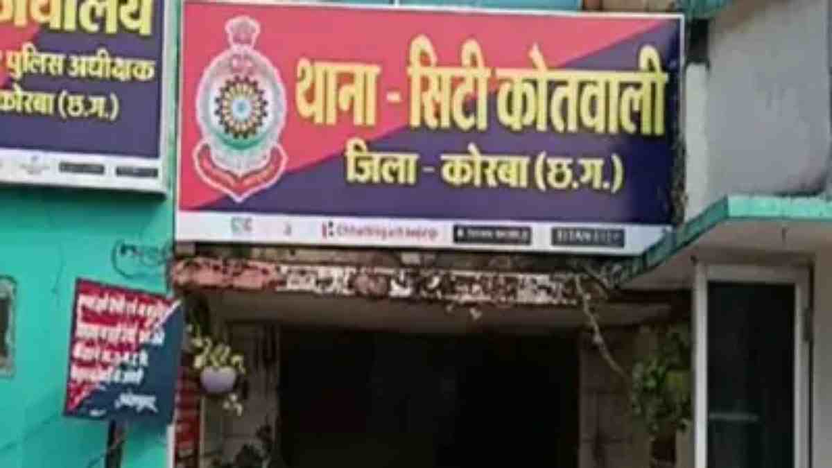 जंग का अखाड़ा बना थाना: आपस में भिड़े पुलिस वाले, ASI-आरक्षक के बीच मारपीट