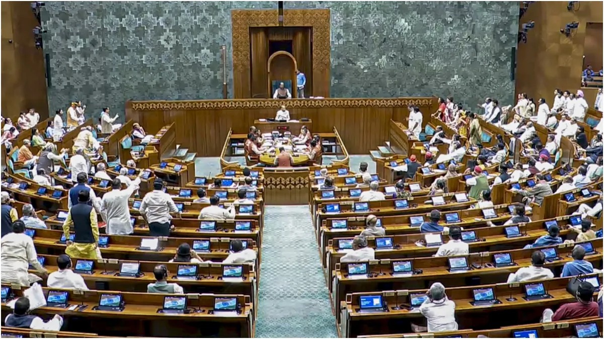 महिला आरक्षण बिल पर सरकार को झटका, विपक्ष के विरोध में नहीं पास हो सका बिल