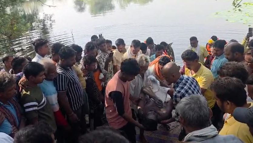 दशगात्र कार्यक्रम में शामिल होने आया युवक तालाब में डूबा, लंबी तलाश के बाद मिला शव