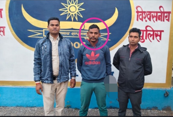 चांदी का चैन और नगदी रकम लूट कर भागने वाले आरोपी गिरफ्तार