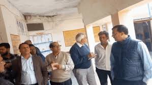 कलेक्टर ने टीचर को दी धमकी,दो जूते मारूंगा तुमको मैं....सोशल मीडिया पर वायरल हुआ वीडियो 