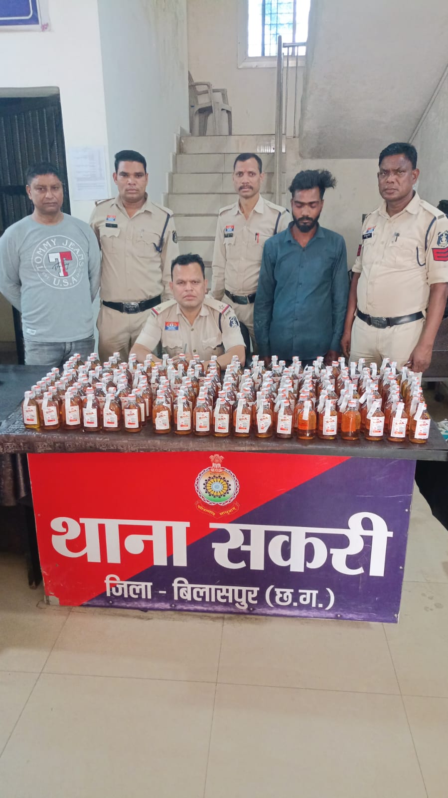 सकरी पुलिस की बड़ी कार्रवाई, हाफा मोड़ से 335 नग अंग्रेजी शराब जब्त, दो तस्कर गिरफ्तार
