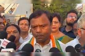 दुर्ग जिले में 6 साल की बच्ची से रेप और मर्डर मामले में परिवार ने रखी तीन मांगे,पीड़ित परिवार से मिलने पहुंचे दीपक बैज  