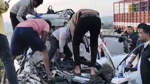 तेज रफ्तार का कहर : बेंगलुरु में भयानक एक्सीडेंट, हाईवे पर एक साथ टकराई कई गाड़ियां, 7 की मौके पर मौत