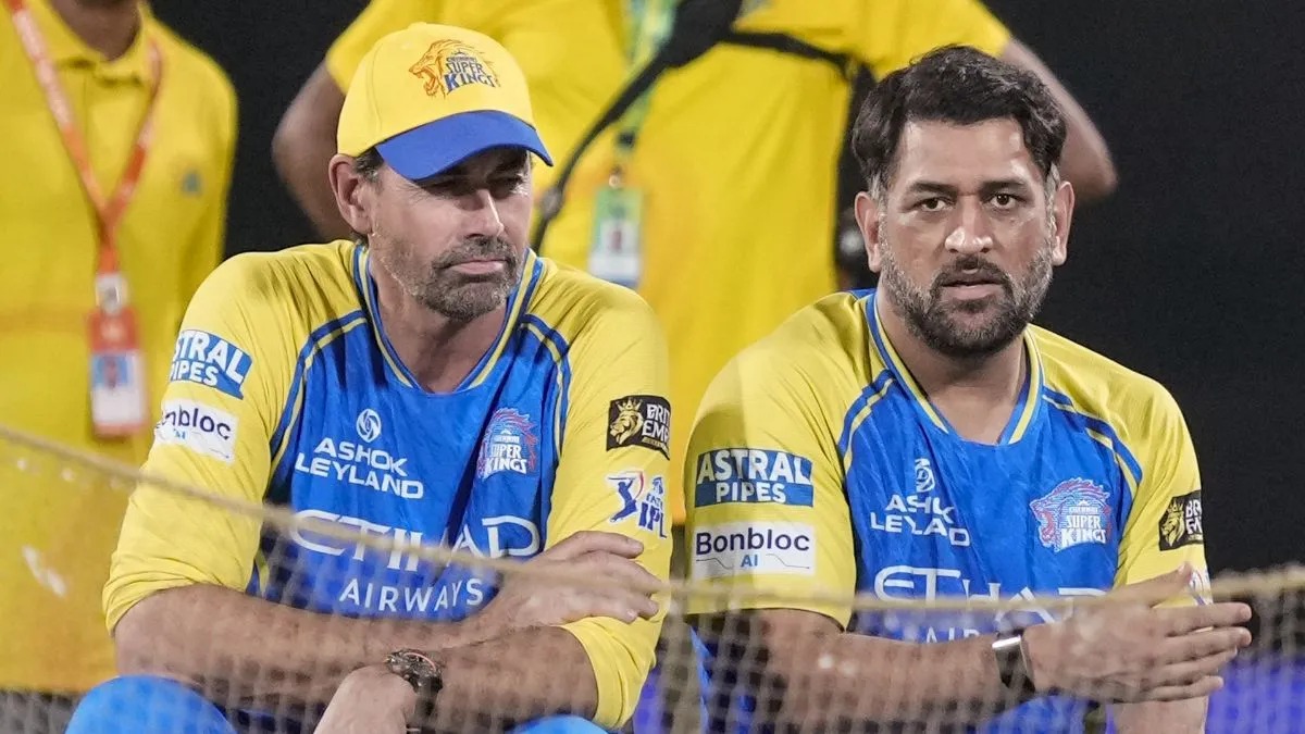 CSK को बड़ा झटका! 18 साल बाद टूटी धोनी-फ्लेमिंग की ऐतिहासिक जोड़ी, हेड कोच ने छोड़ा टीम का साथ
