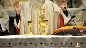 इटली में कैथोलिक पादरियों पर 4,400 लोगों से यौन शोषण का आरोप, अपराधों को ढकने की हो रही कोशिश 