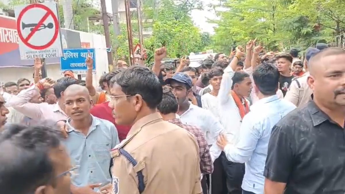  बिलासपुर में प्रार्थना सभा पर बवाल! धर्मांतरण के आरोप से मचा हड़कंप, जांच में जुटी पुलिस
