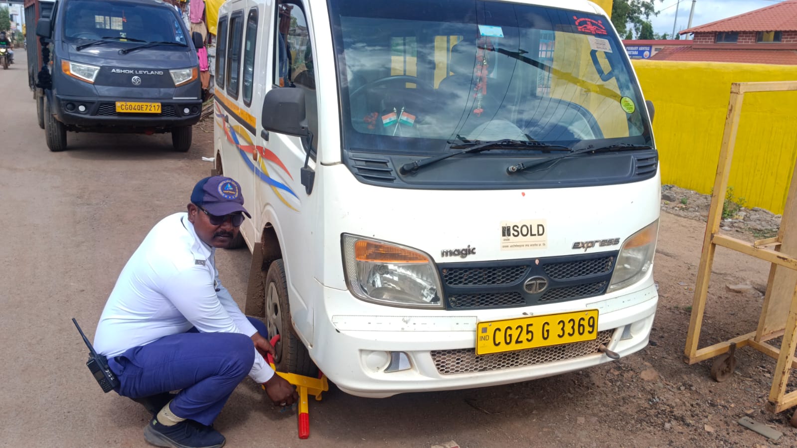 42 यातायात नियमों का उल्लंघन करने वाले वाहन चालको पर बेमेतरा पुलिस की सख्त कार्यवाही